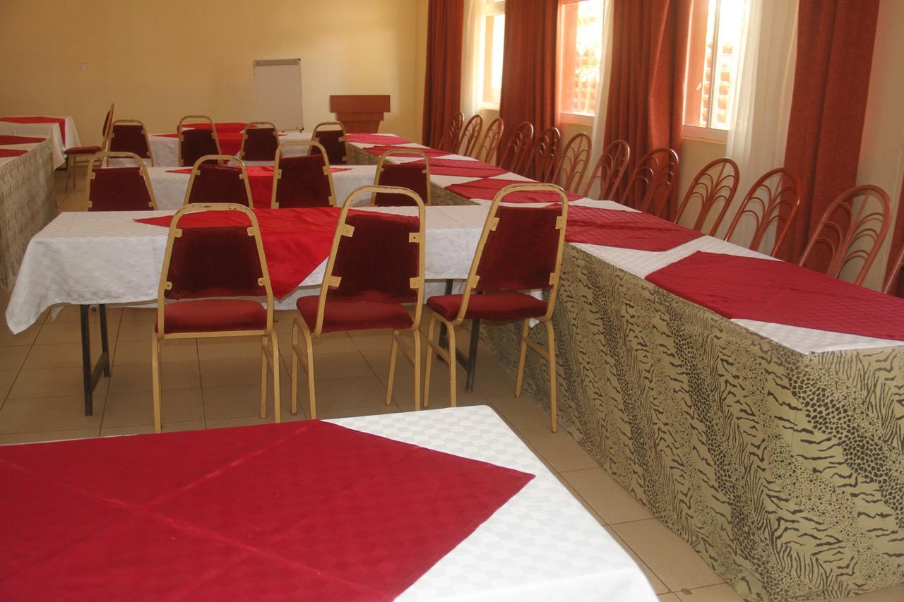 Bomen Hotel Isiolo Ngoại thất bức ảnh