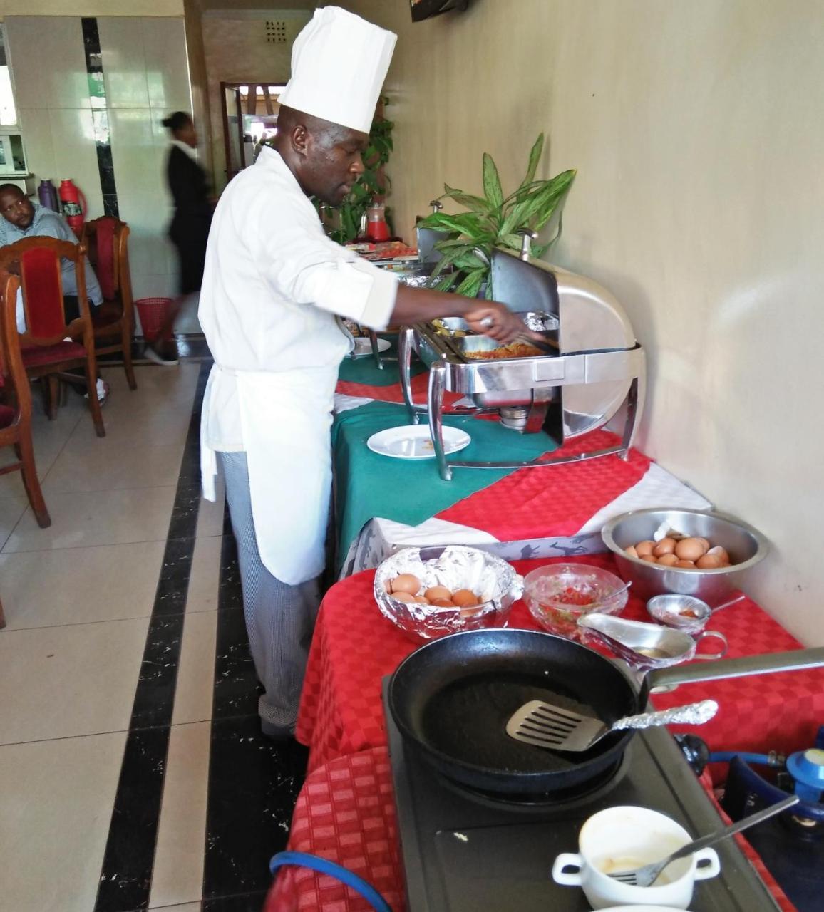 Bomen Hotel Isiolo Ngoại thất bức ảnh
