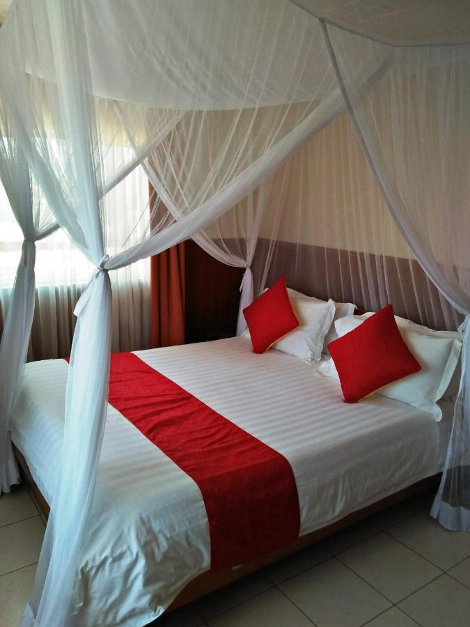 Bomen Hotel Isiolo Ngoại thất bức ảnh
