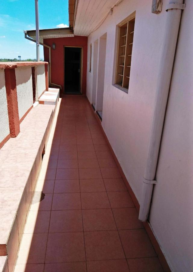 Bomen Hotel Isiolo Ngoại thất bức ảnh